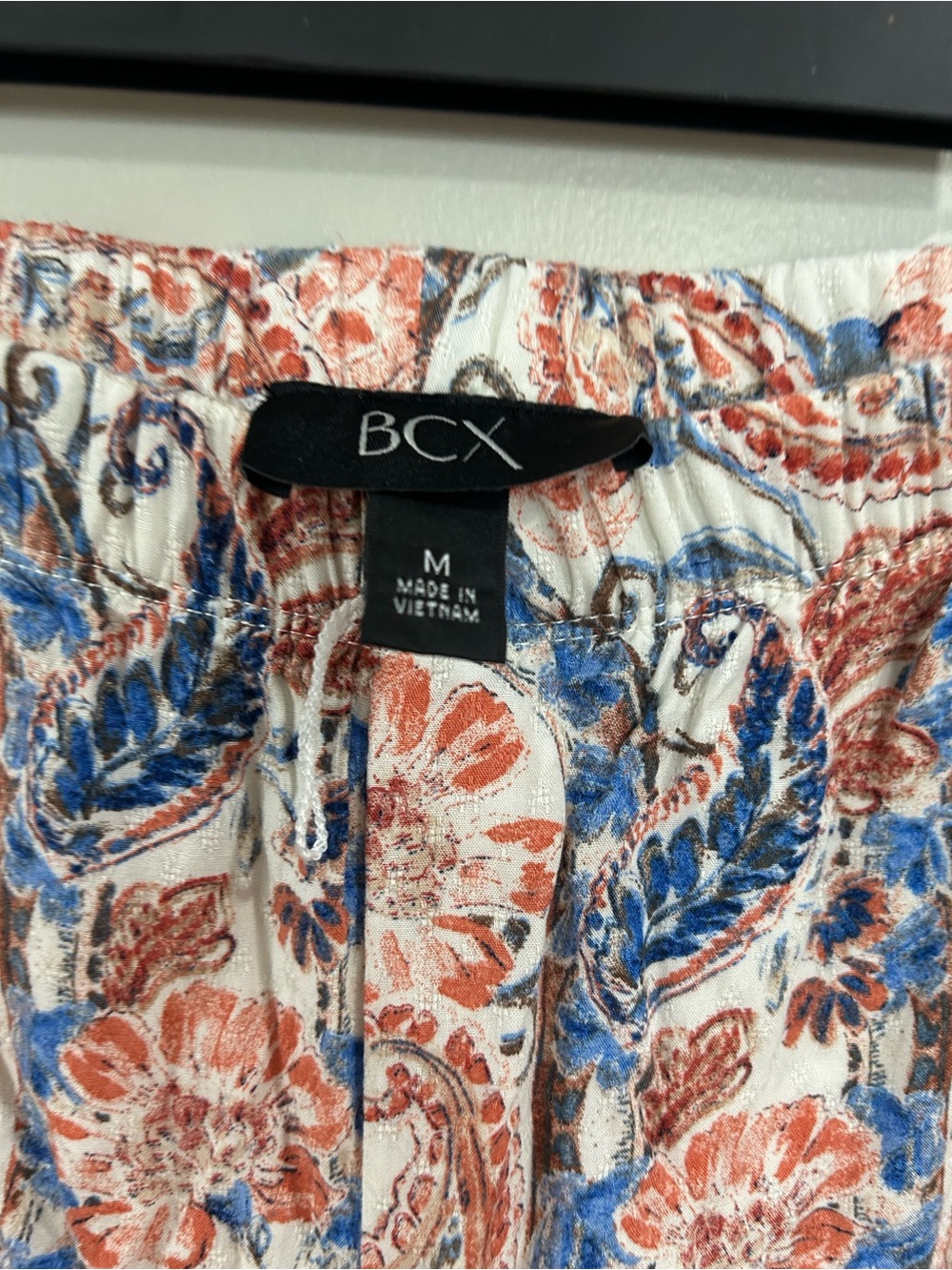 BCX  Paisley boho Floral pant - High-Low   size M - Picture 5 of 6